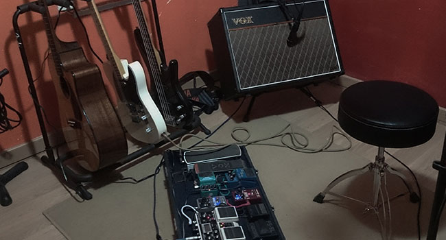 Fender Telecaster, Pedalboard, Vox, amplificador guitarras, bajo